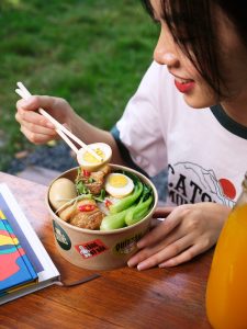 Tô giấy đựng thực phẩm tiện lợi cho người dùng